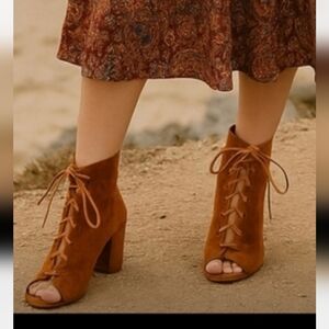 Cape Robbin Dodo 5 Platform Chunky Heel Lace Up Peep Toe Boots Sz 11